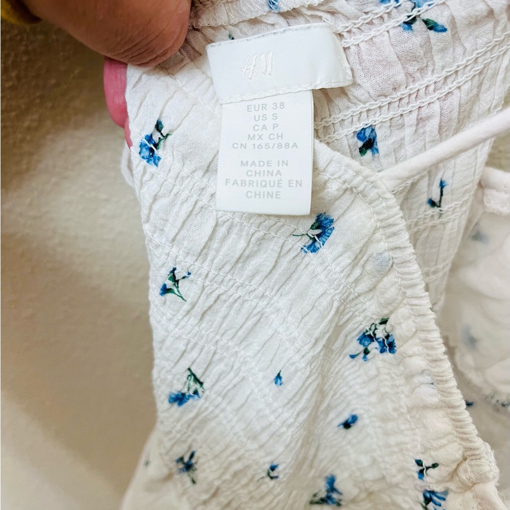 H&M Floral Romper - Picture 6 of 6